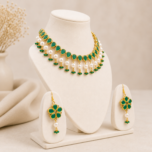 Green Kundan Necklace Set with Earrings