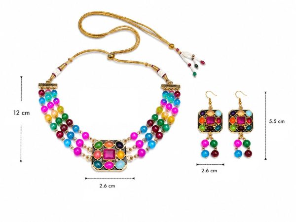 Traditional colorful jewellery set with Dimension