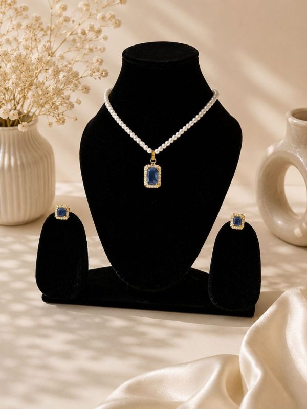 Gold plated blue crystal pendant necklace with pearl bead chain